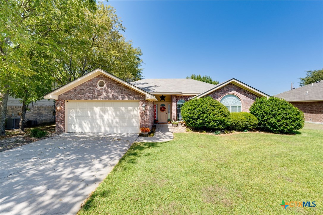1807 Fleetwood Drive Property Photo 1