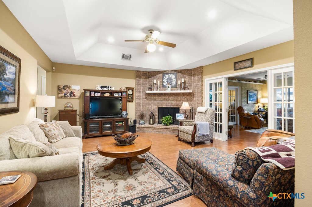 112 Golden Morn Property Photo 7