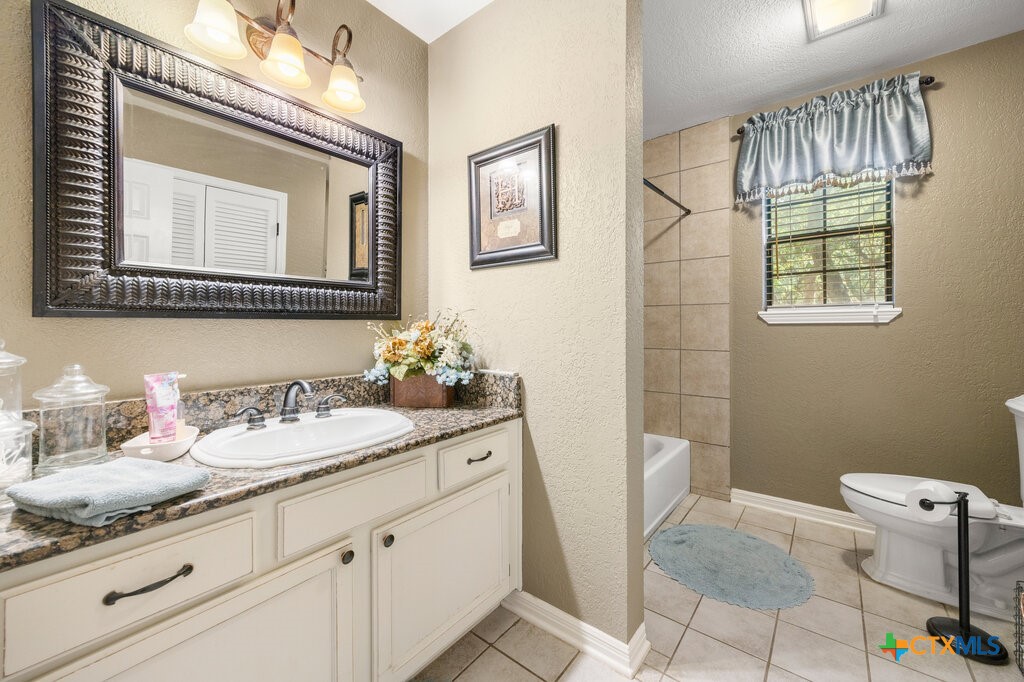 112 Golden Morn Property Photo 26