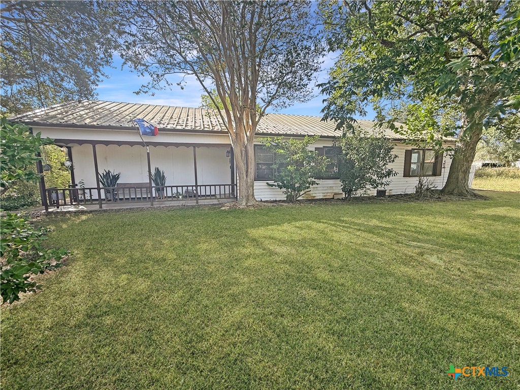 200 Peikert Street Property Photo 2