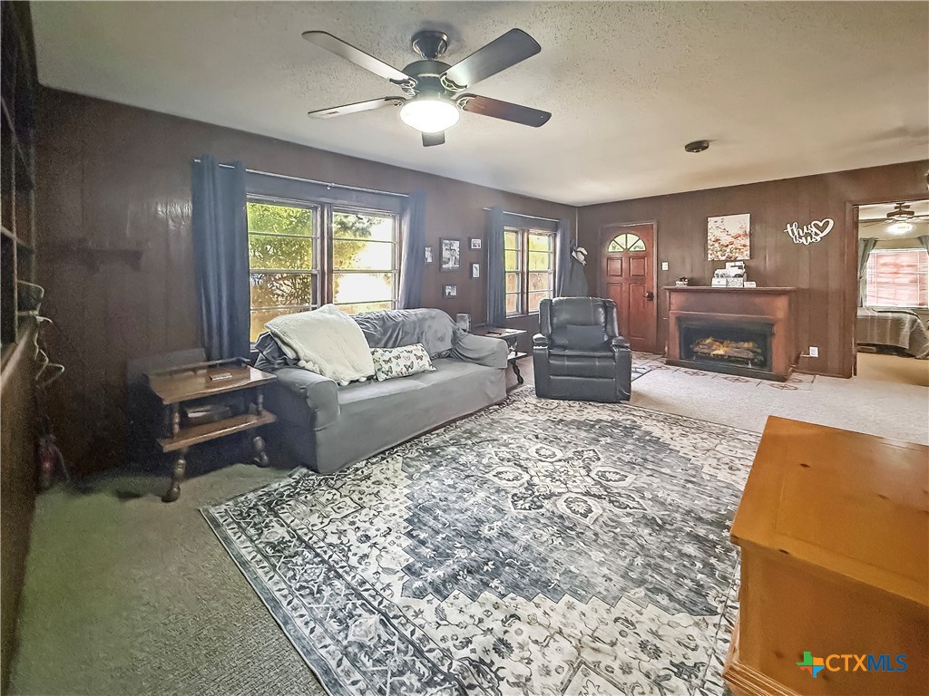 200 Peikert Street Property Photo 10