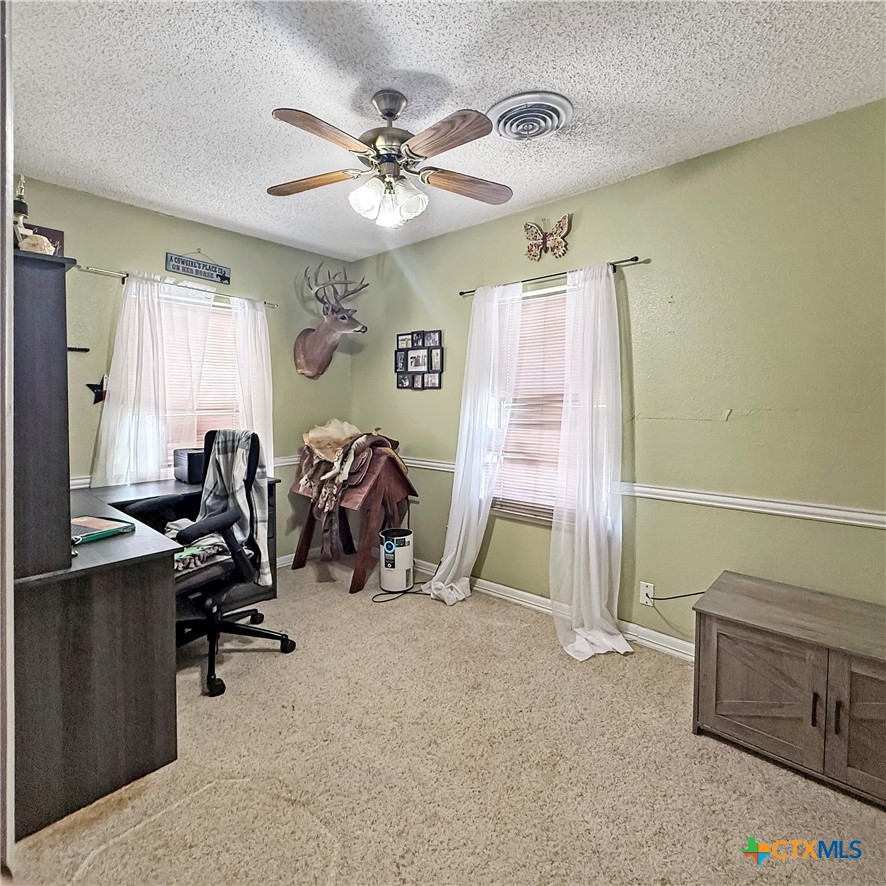 200 Peikert Street Property Photo 16