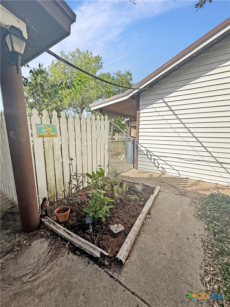 200 Peikert Street Property Photo 19