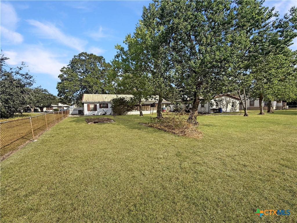 200 Peikert Street Property Photo 22