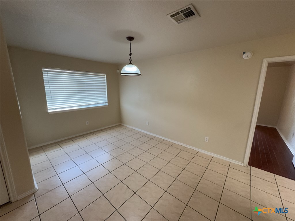 5302 Jitterbug Court Property Photo 8