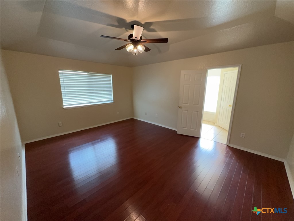 5302 Jitterbug Court Property Photo 13