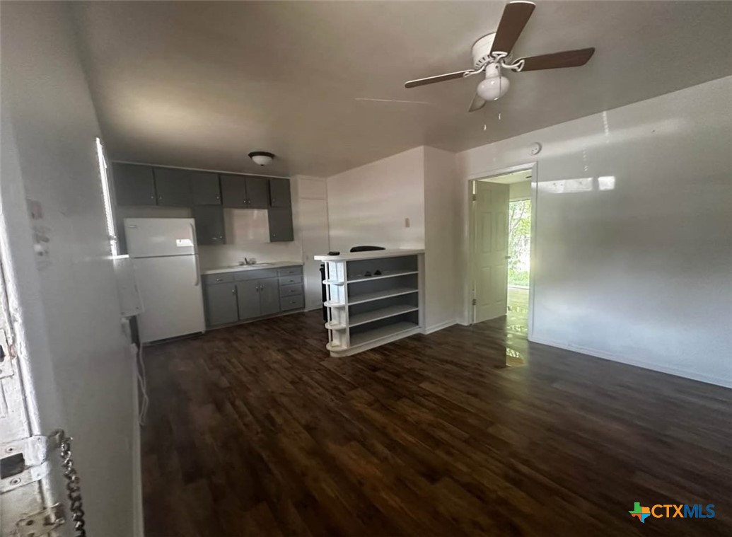 611 Mcarthur Drive Property Photo 2