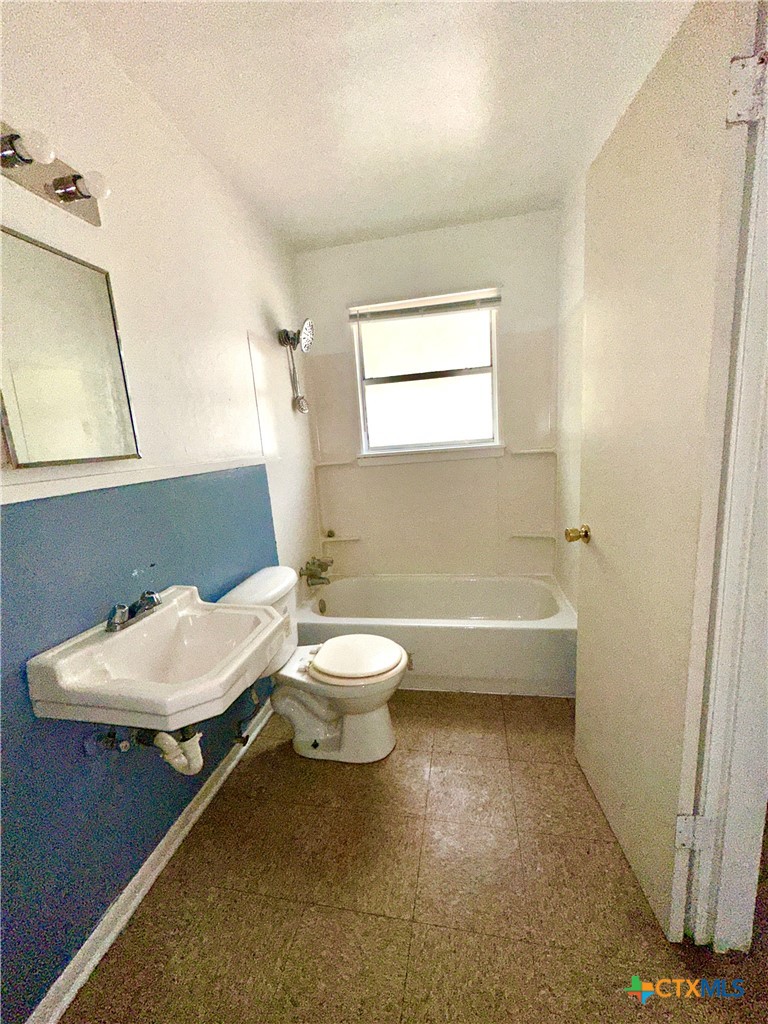 611 Mcarthur Drive Property Photo 10