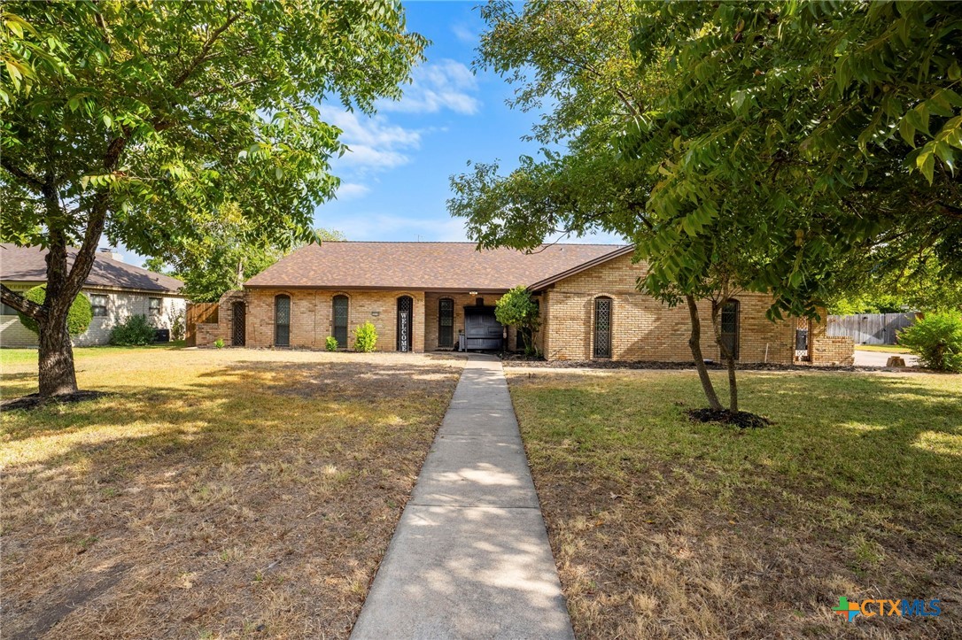 3210 Magnolia Boulevard Property Photo 1