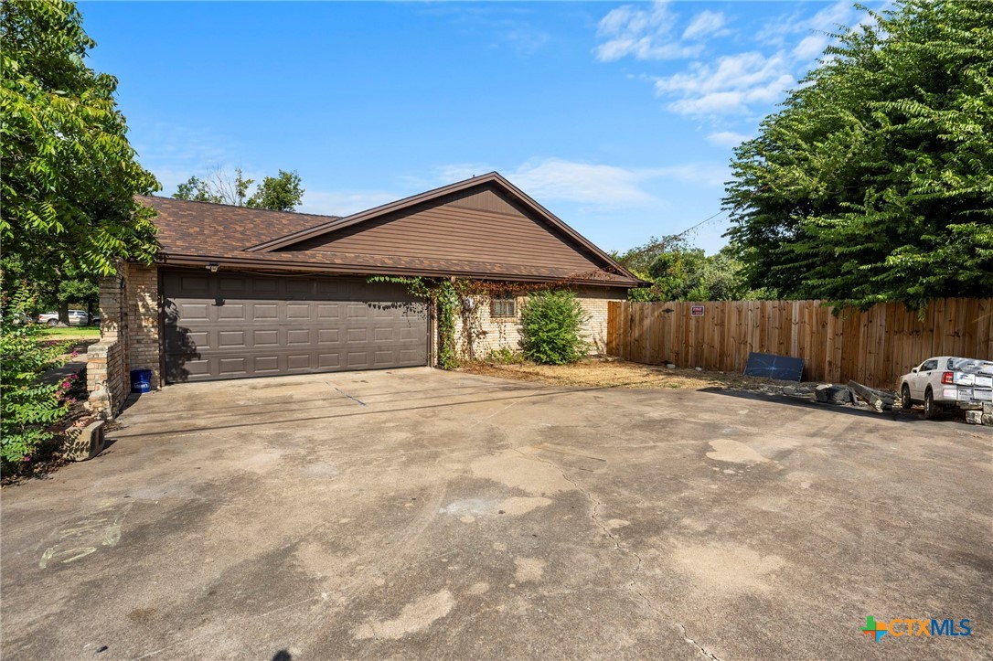 3210 Magnolia Boulevard Property Photo 24