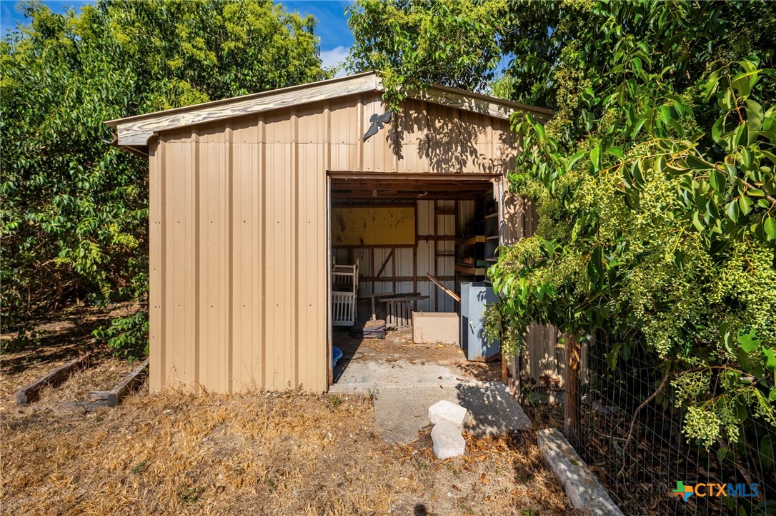 3210 Magnolia Boulevard Property Photo 28