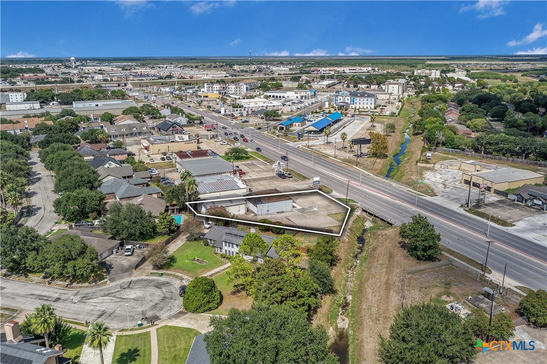 6601 N Navarro Street Property Photo 10