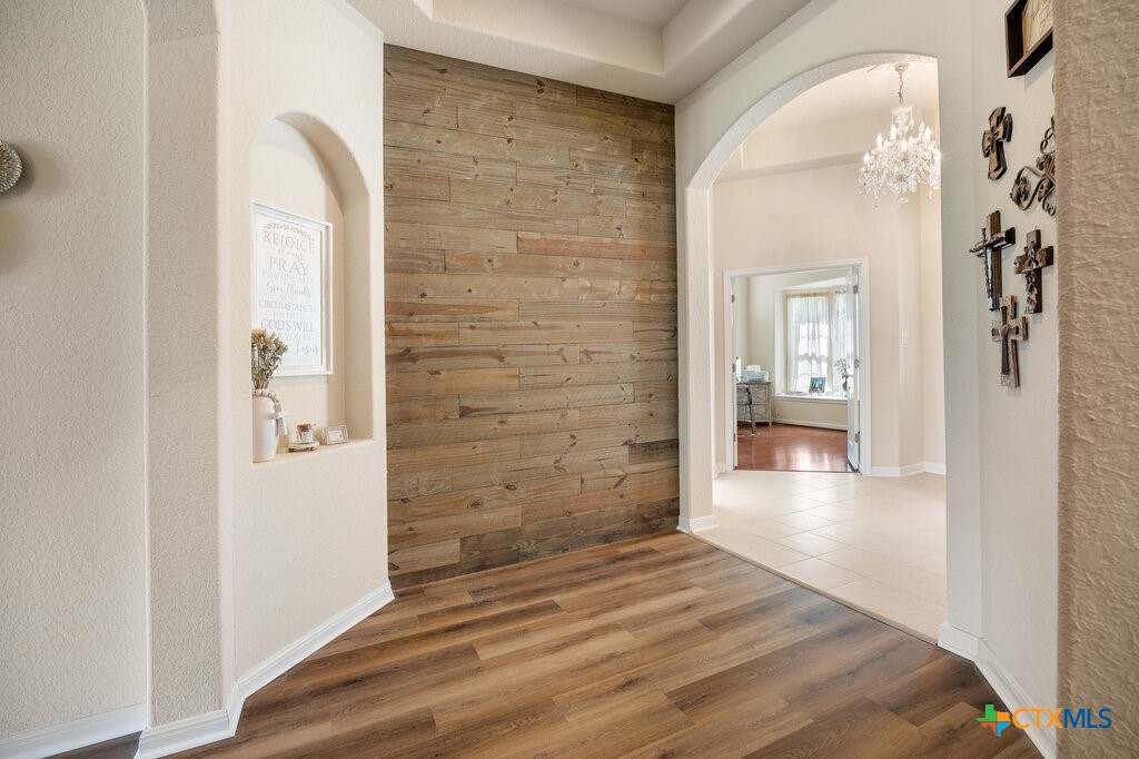 640 Cavan Property Photo 3
