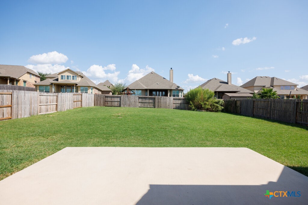 640 Cavan Property Photo 28