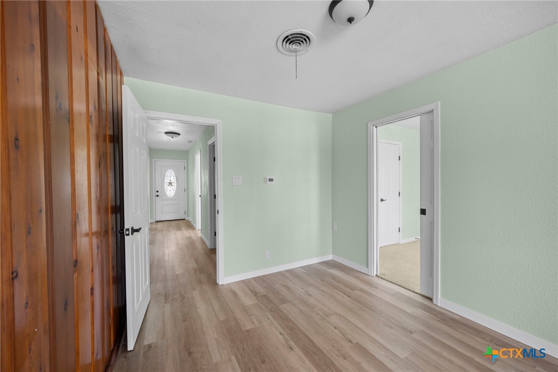 1002 College Street Property Photo 14