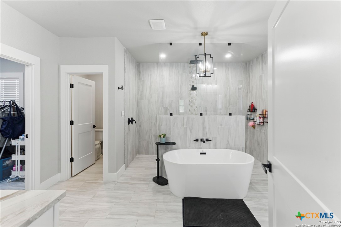 725 Winding View Property Photo 17