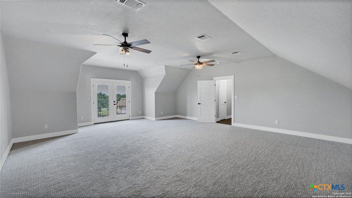 725 Winding View Property Photo 25