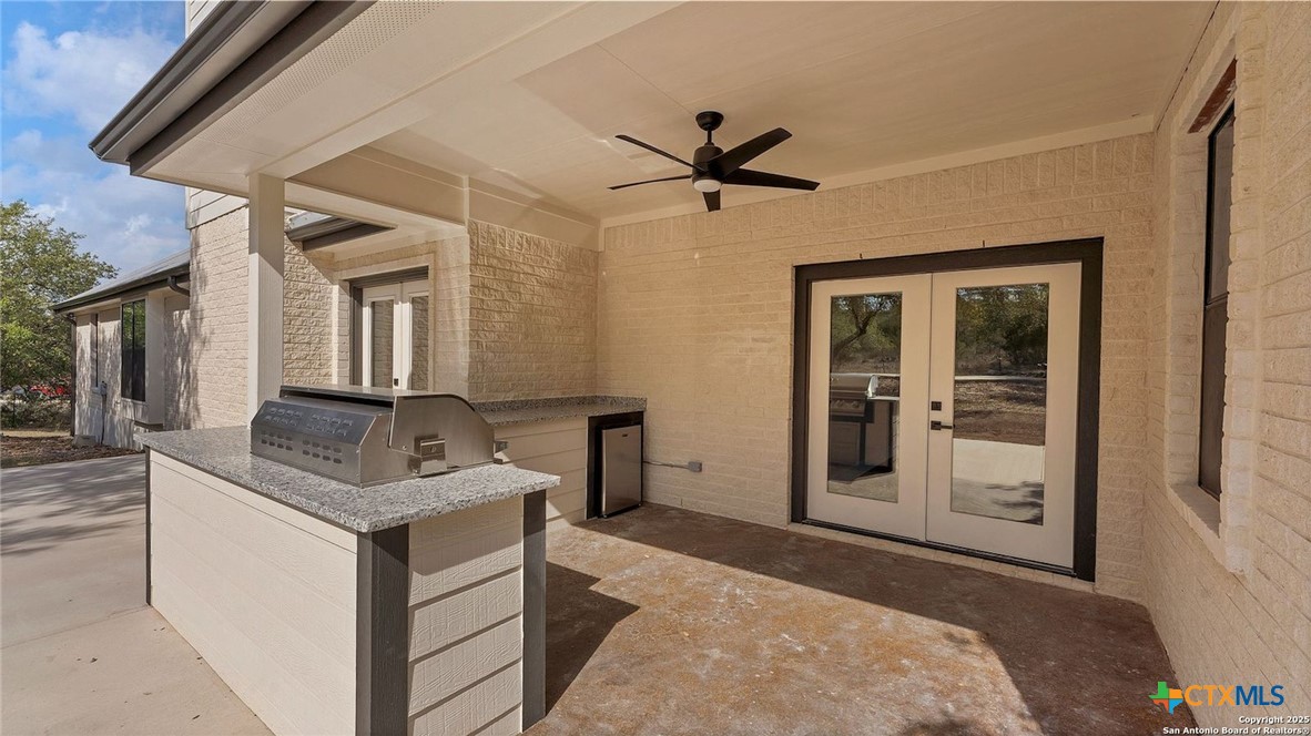 725 Winding View Property Photo 36