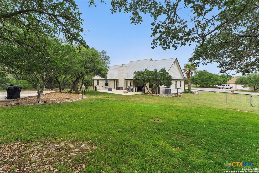 725 Winding View Property Photo 38