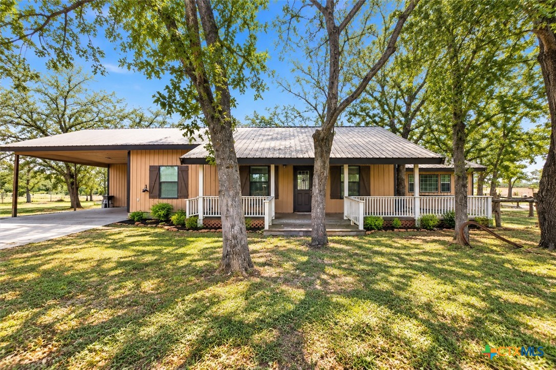 7686 Us Highway 90a Property Photo 1