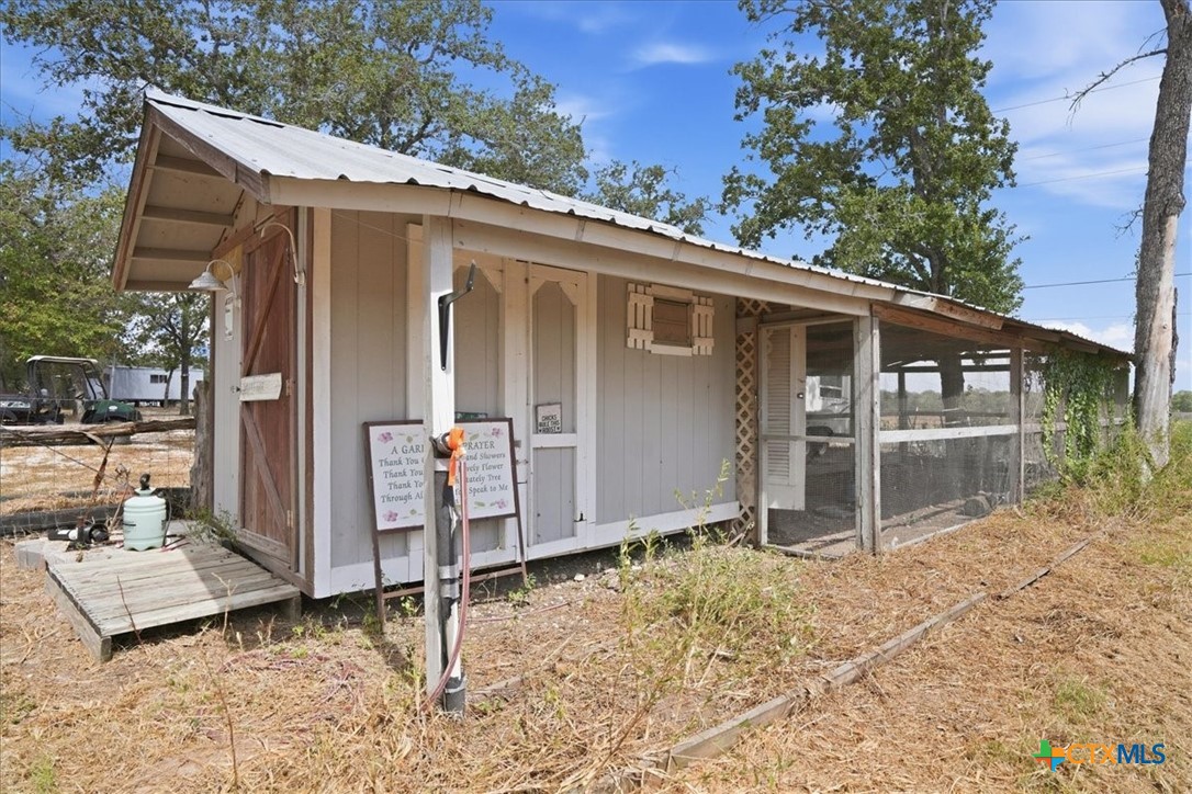 7686 Us Highway 90a Property Photo 40