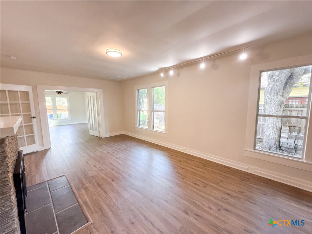 111 S College Street Property Photo 3
