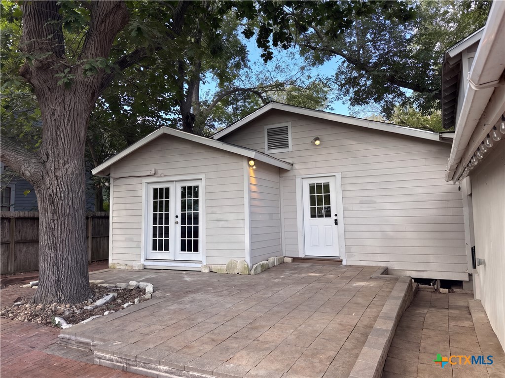 111 S College Street Property Photo 5