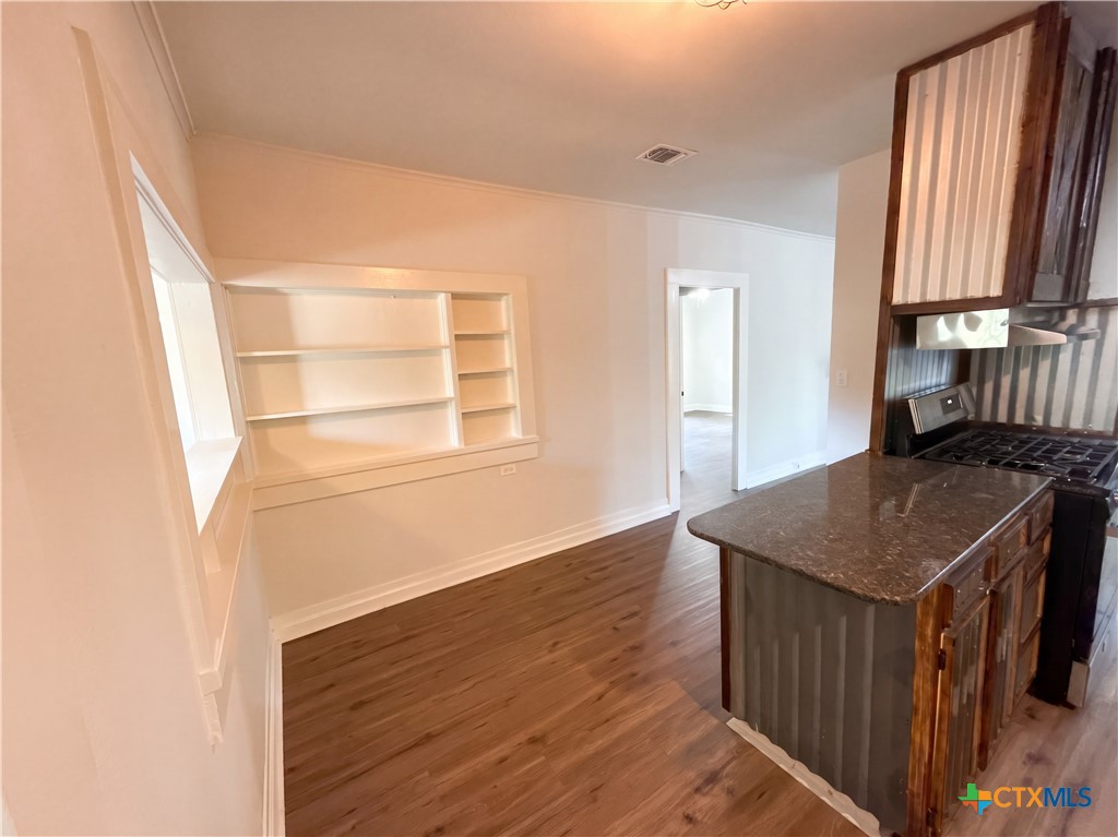 111 S College Street Property Photo 12