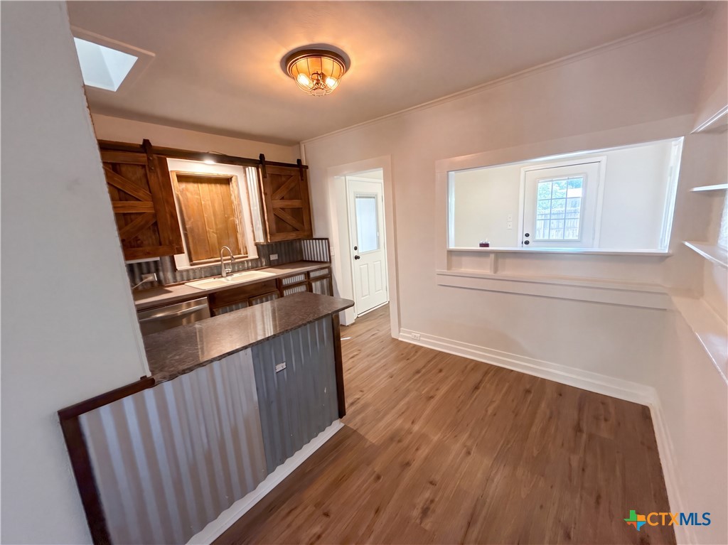 111 S College Street Property Photo 13