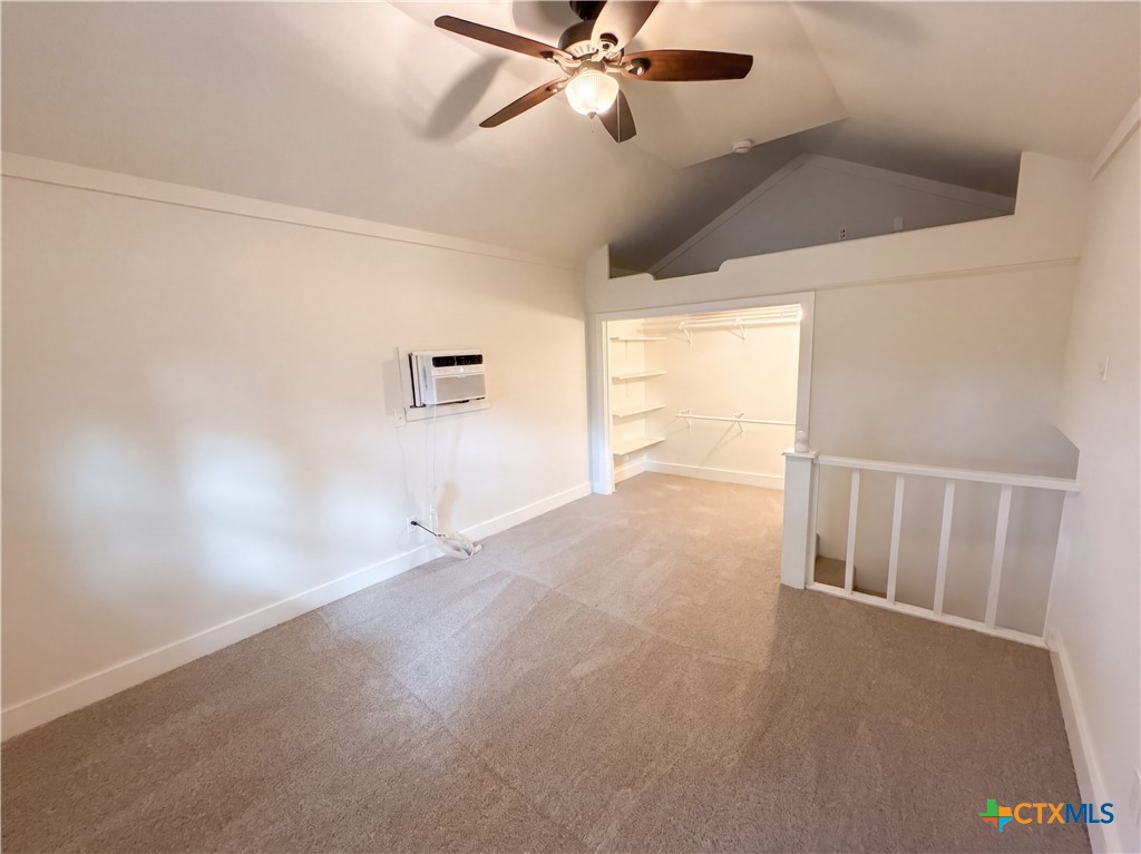 111 S College Street Property Photo 23
