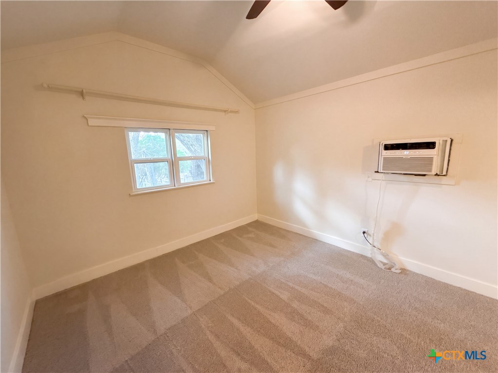 111 S College Street Property Photo 24