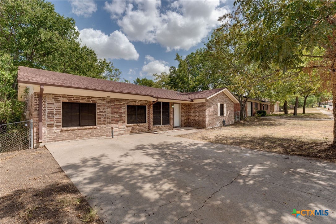 303 Carothers Street Property Photo 1