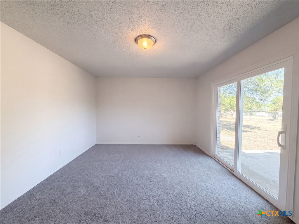 2105 Kirk Avenue Property Photo 4
