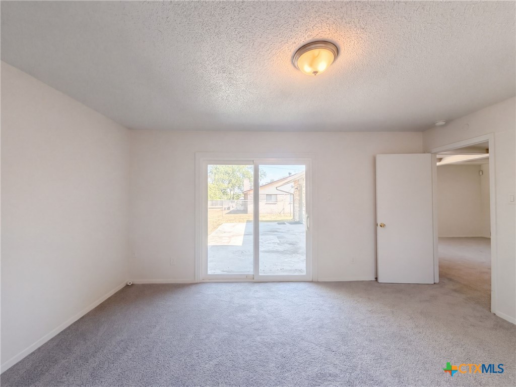 2105 Kirk Avenue Property Photo 9