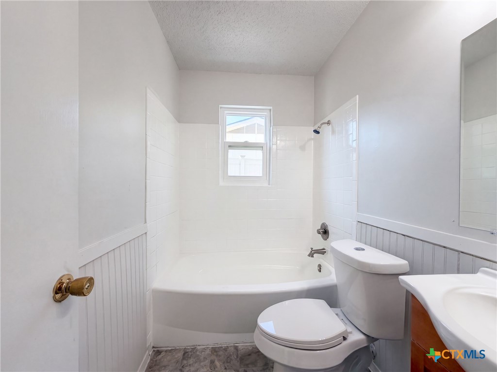 2105 Kirk Avenue Property Photo 13