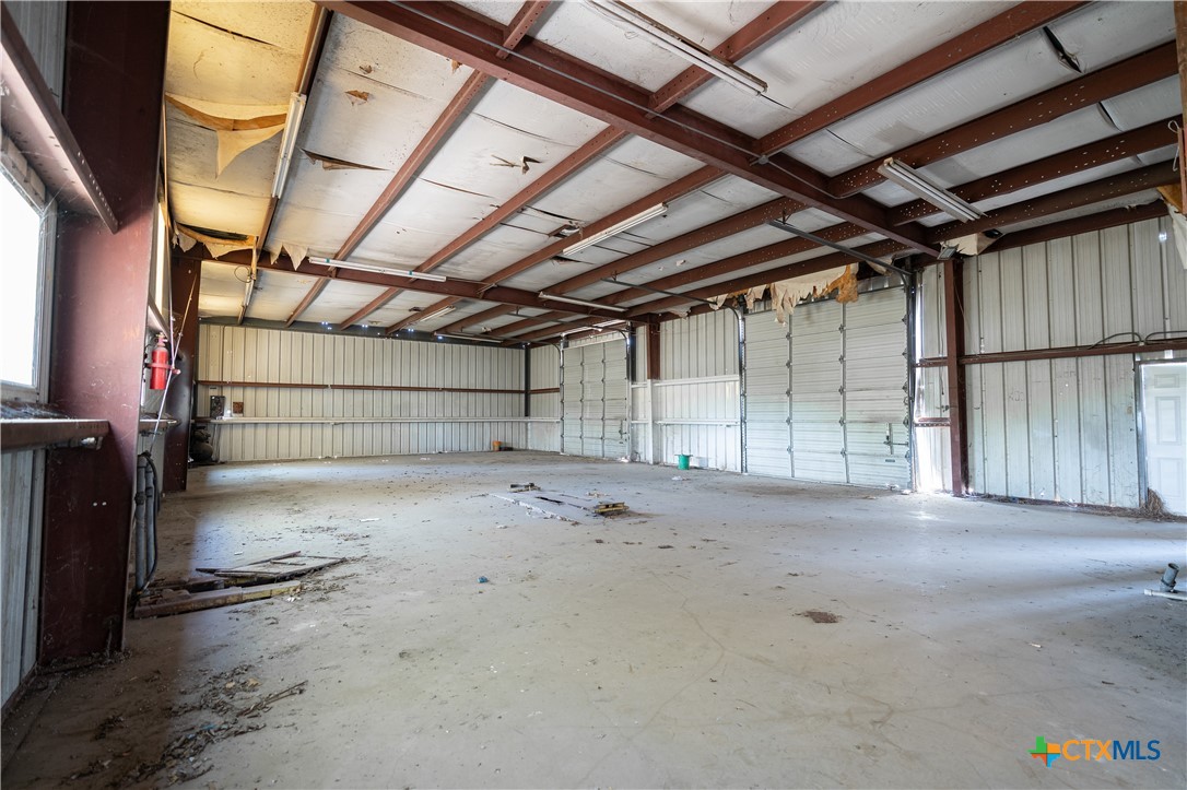 8956 N Us Highway 183 Property Photo 15