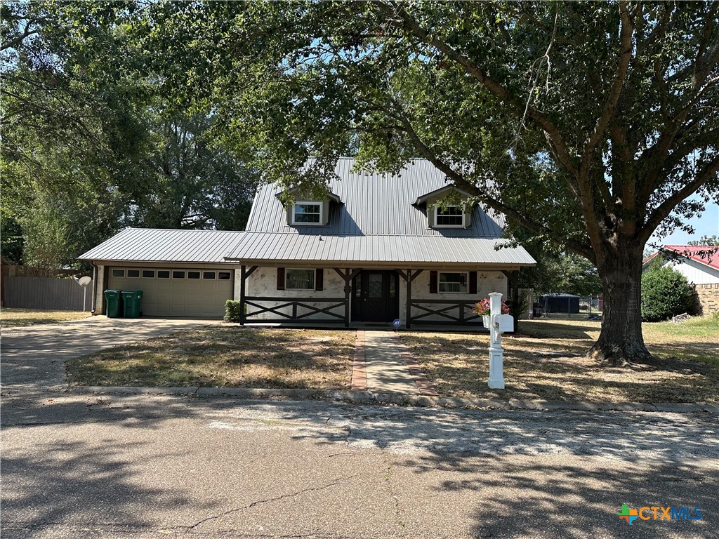 208 Meadow Drive