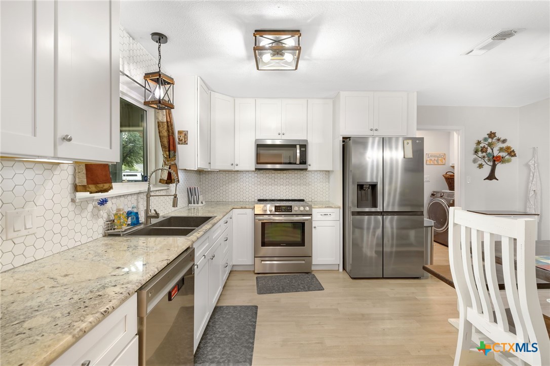 208 Meadow Drive Property Photo 12
