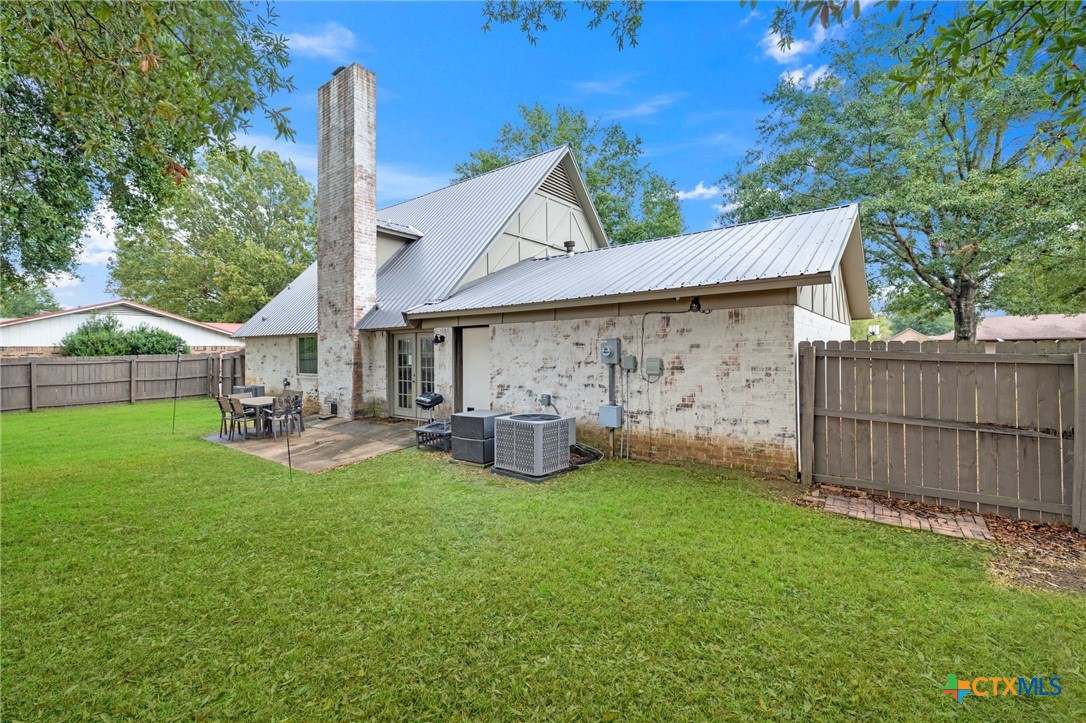 208 Meadow Drive Property Photo 30