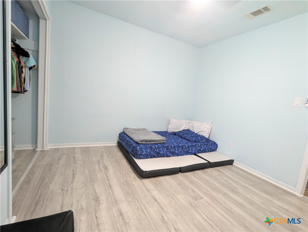 422 Kingwood Drive Property Photo 17