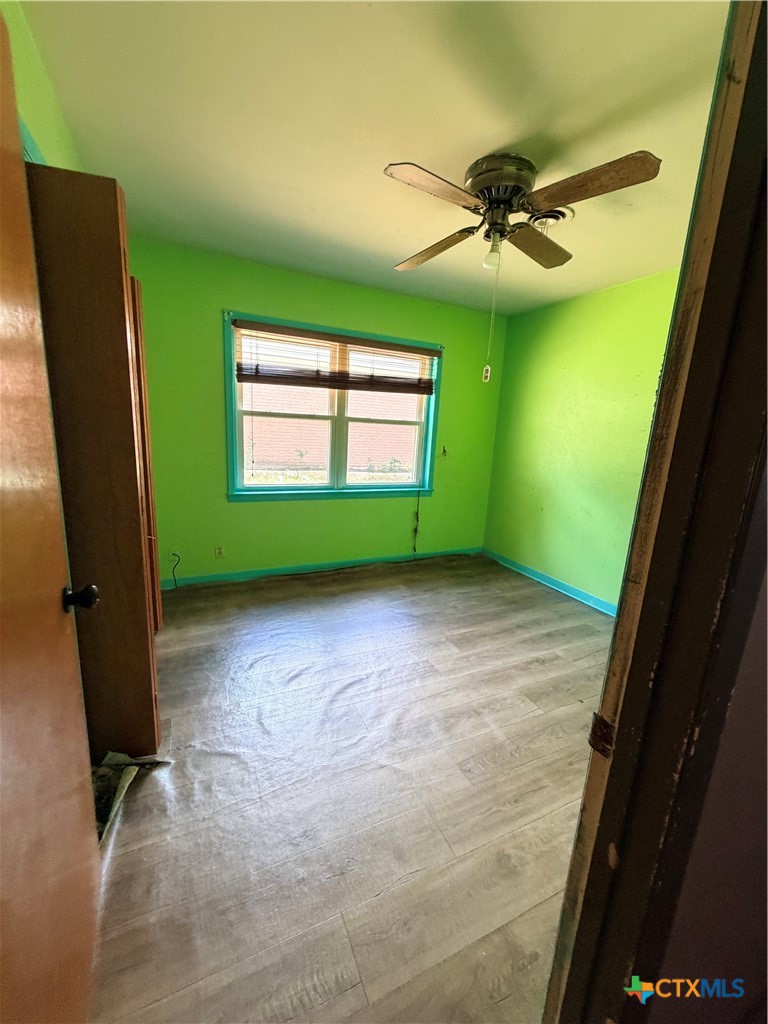 18 E Victory Avenue Property Photo 12