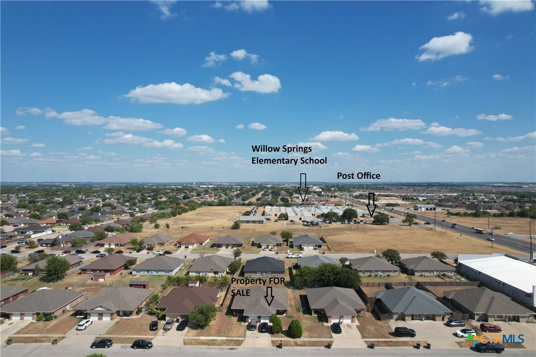 4604 Bowles Drive Property Photo 2