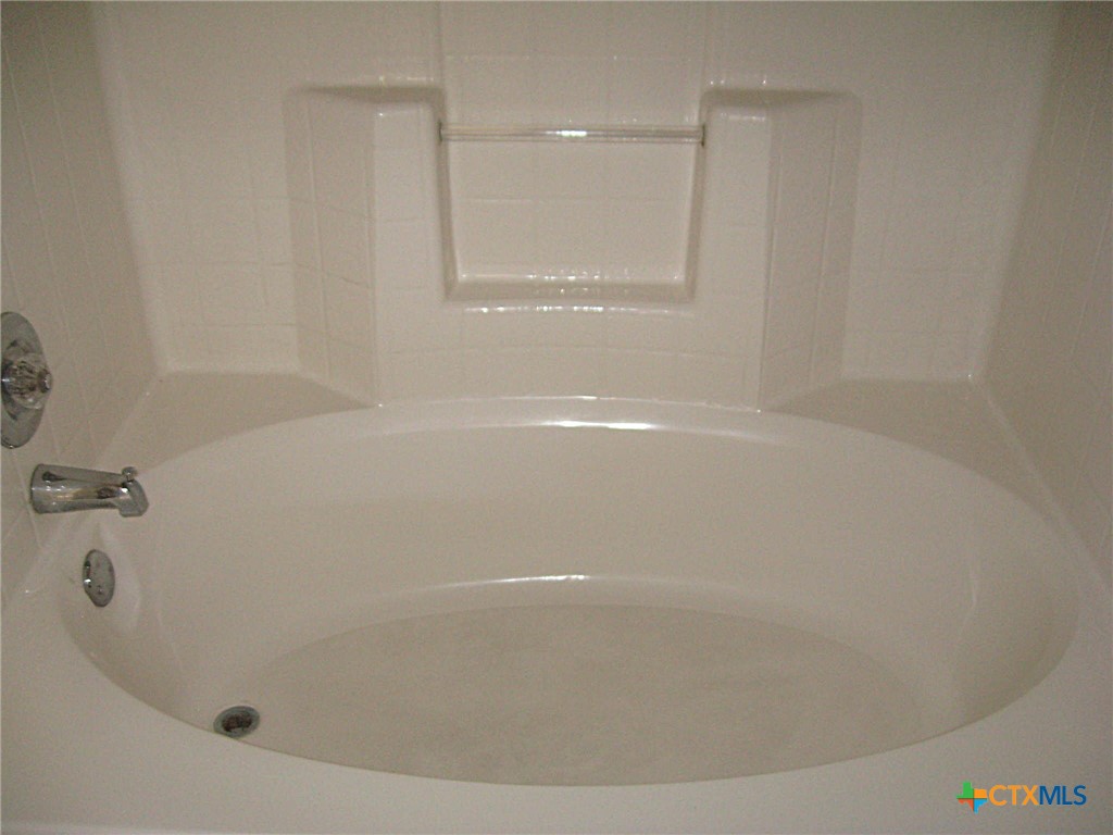 4604 Bowles Drive Property Photo 12