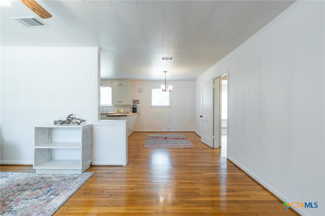 1909 S 11th Street Property Photo 5