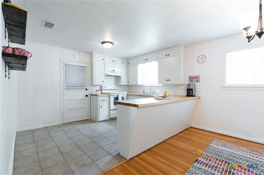 1909 S 11th Street Property Photo 6