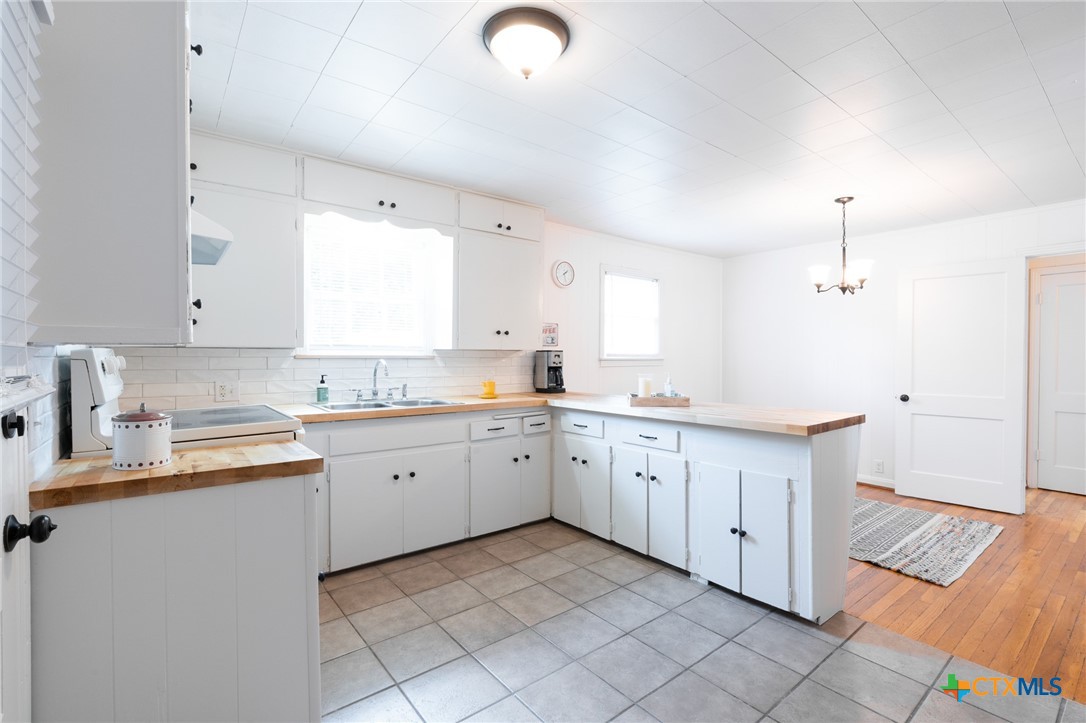 1909 S 11th Street Property Photo 8