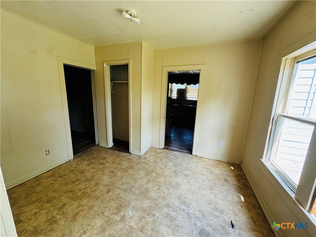 419 Braden Street Property Photo 3