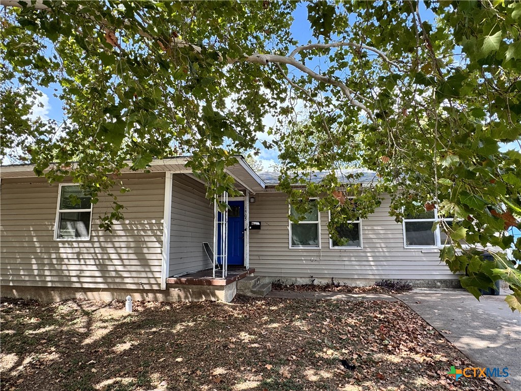1505 N W S Young Drive Property Photo 1