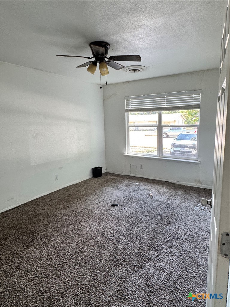 1505 N W S Young Drive Property Photo 5