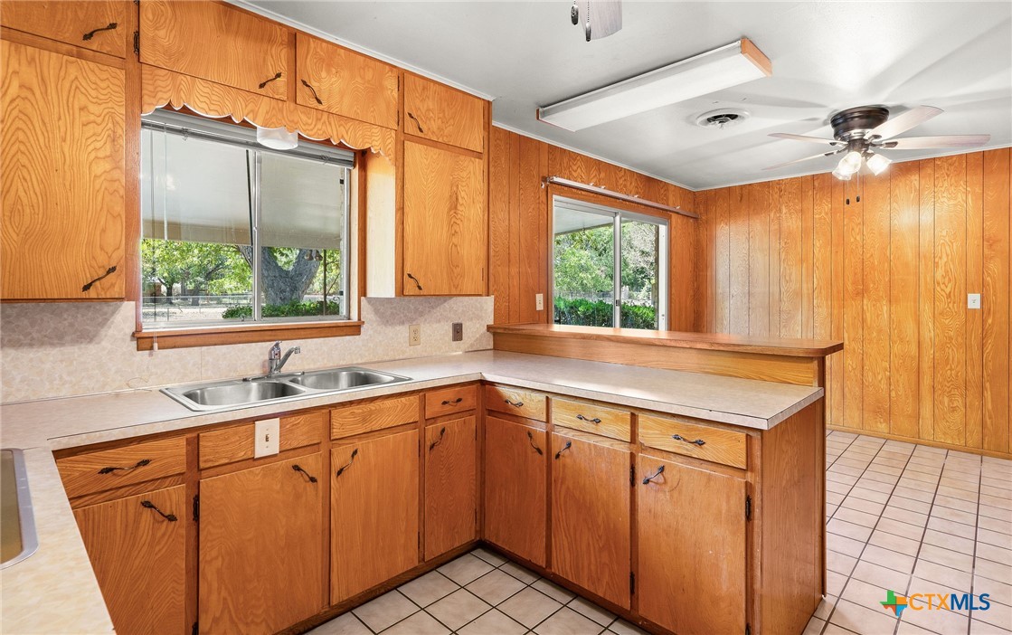 1236 Rivercrest Drive Property Photo 16